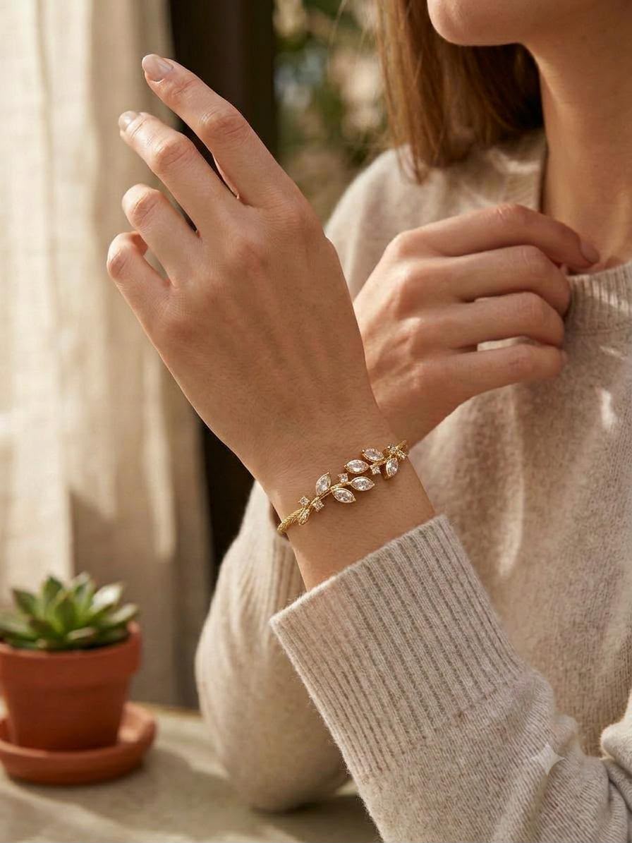 Delicate Gold Flower Bracelet